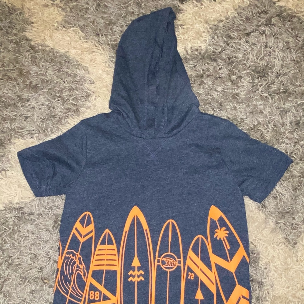 Boys hooded tee